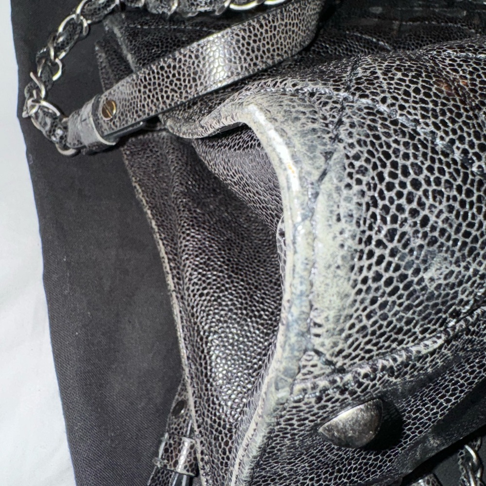 Chanel
CC Crave large Tote Quilted Glazed Caviar - Picture 13 of 16